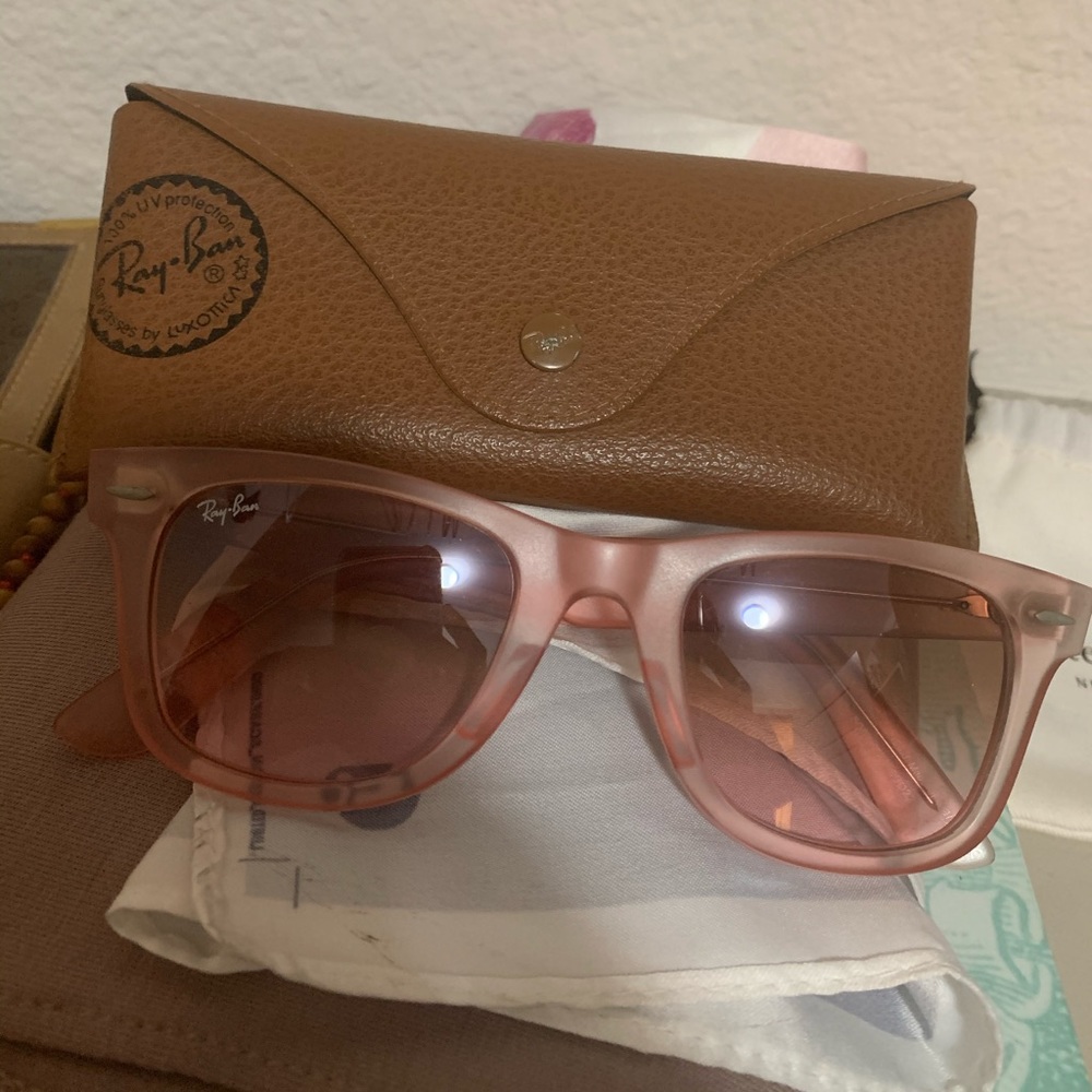 Rayban light pink wayfarer sunglasses